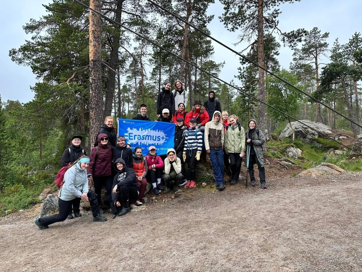 Kansainvälinen Erasmus+ nuorisovaihto yhdisti DofE-ohjelmaan osallistuvia nuoria Suomesta, Tsekeistä ja Liettuasta. 